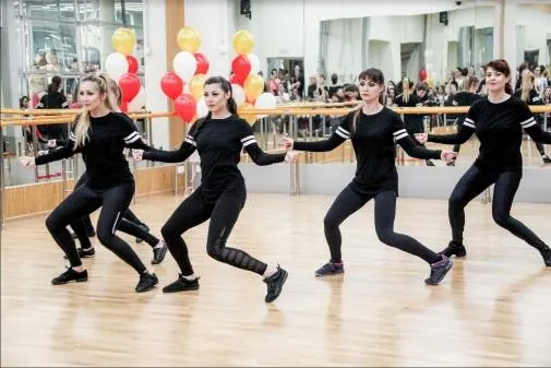 Танцевальная тренировка ЖЕНСКАЯ ПЛАСТИКА