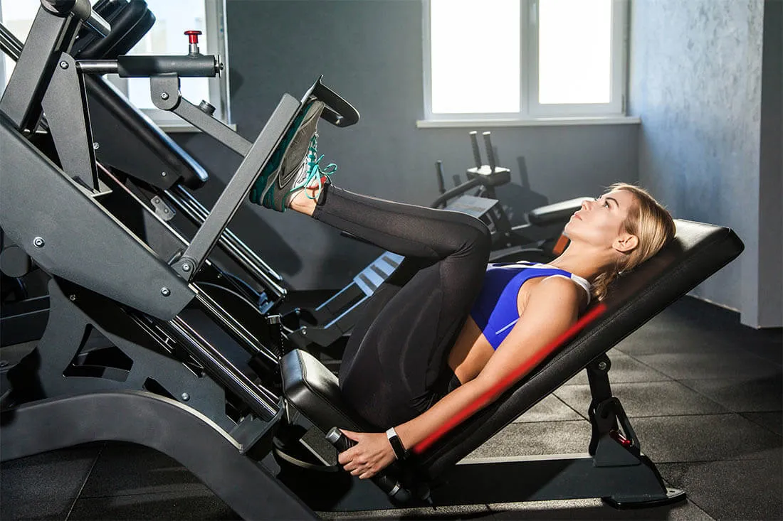 Как держать корпус при жиме лежа