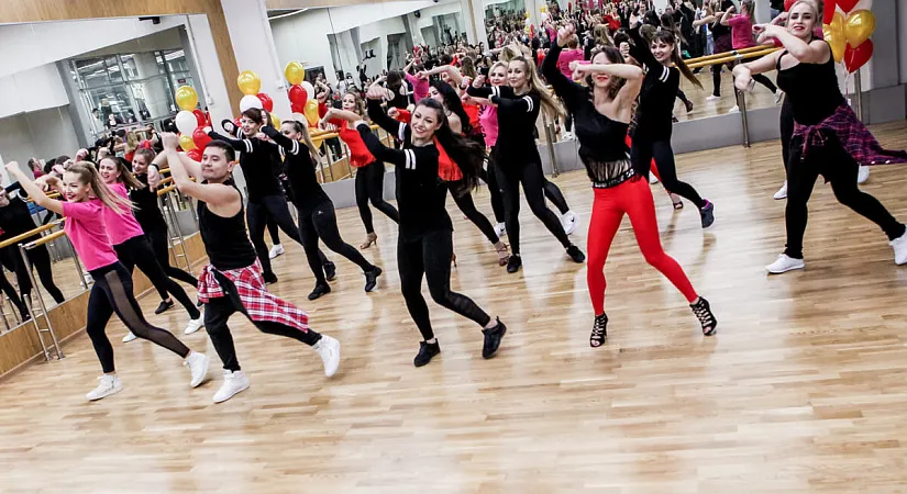 DANCE FIT